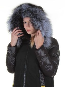 8186 BLACK Пальто женское с натуральным мехом Jarius