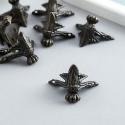 Цена за 8 шт. Уголок (ножка) для шкатулки металл «Фигурная», бронза, 2.9×4 см