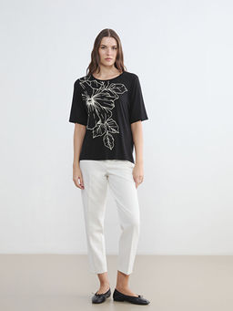 Bisiklet Yaka ?i?ekli Kad?n Ti??rt