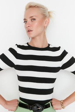 Trendyolmilla Siyah Cizgili Triko Bluz TWOAW23BZ00015  фото 3