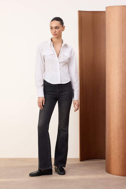 Trendyolmilla Wardrobe Essentials  Beyaz Cep Detayl? Vucuda Oturan Gomlek | TWOSS26GO00019  фото 3