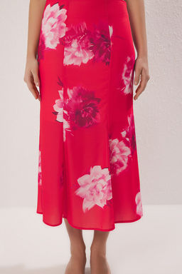 K?rm?z? Buyuk Cicek Desenli Maxi Boy Dokuma Etek TWOSS23ET00124