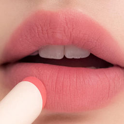 Zero Matte Lipstick #10 Pink Sand - Мягкая кремовая помада в холодном розовом оттенке , 3 г