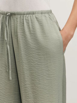 Прямые брюки из фактурной вискозы / Zarina  фото 5