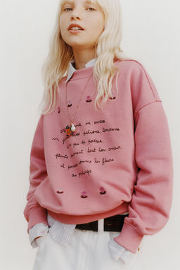 SWEATSHIRT WITH SLOGAN AND FLORAL EMBROIDERY - Zara фото 5