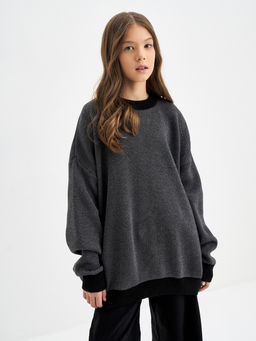 Черный джемпер для мальчика