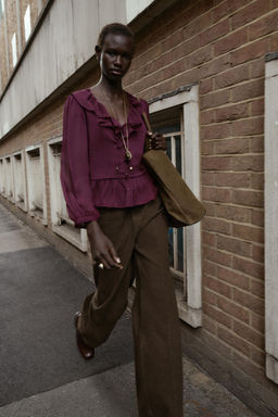 RUFFLED BLOUSE