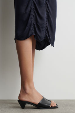 MULES DE PIEL CON TAC?N KITTEN - H&m фото 6