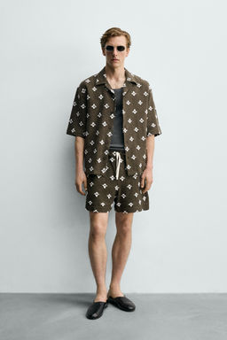 BERMUDA RELAXED FIT JACQUARD TEXTURA / Khaki oscuro
