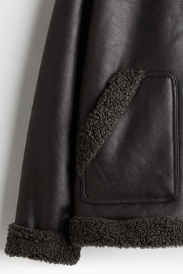 Cazadora con ribete de borreguito Regular Fit - H&m фото 8