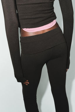 PANTAL?N FLARE SEAMLESS / marr?n vigor?