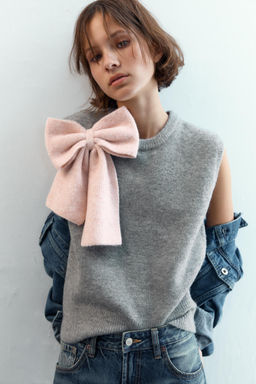 KNIT VEST TOP WITH BOW