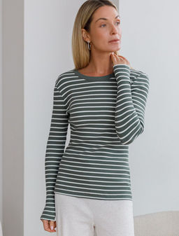 D49.984 Футболка женская оливковый-белый