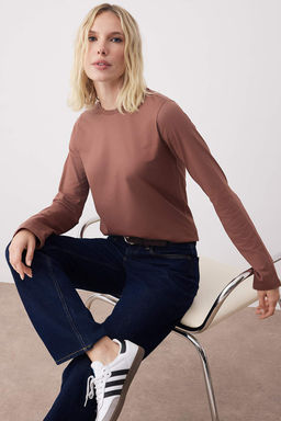 TRENDYOLMILLA Beyaz %100 Pamuk Uzun Kollu Bisiklet Yaka Regular/Normal Kal?p Basic Orme T-Shirt TWOAW21TS0098 фото 2