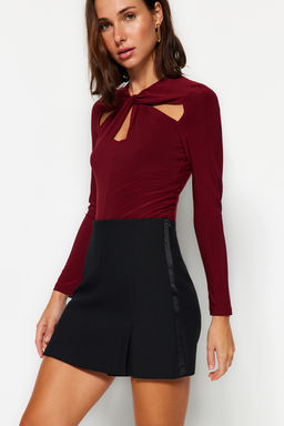 TRENDYOLMILLA Siyah Cut Out ve Buzgu Detayl? Fitted/Vucuda Oturan Esnek C?tc?tl? Orme Body TWOAW22BD0047  фото 2