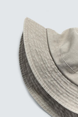 SOMBRERO BUCKET LAVADO / Arena - Zara фото 6