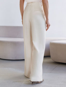 Брюки палаццо с защипами из плотного лиоцелла