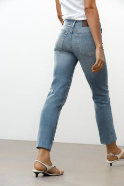 ZW COLLECTION BOOTCUT HIGH-WAIST CROPPED JEANS - Zara фото 5
