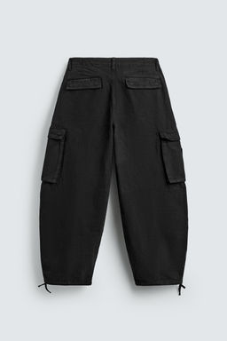 PANTAL?N CARGO BALLOON FIT / Negro
