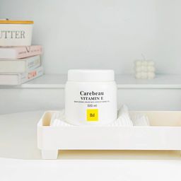 Крем для Тела Питательный с Маслом Абрикосовой Косточки Витамин Е CAREBEAU
500 мл