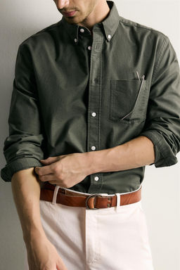 CAMISA REGULAR FIT ESTRUCTURA OXFORD / Verde oscuro - Zara фото 5