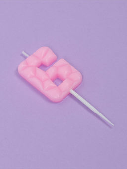 Цена за 3 шт. Свеча для торта «Цифра 6», светло-розовая