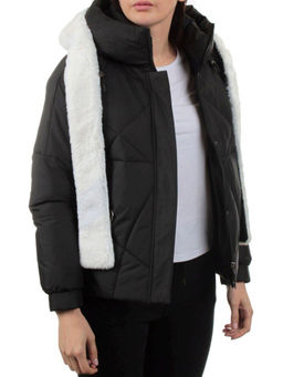 3342 BLACK Куртка зимняя облегченная женская (130 гр. холлофайбер)