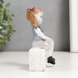 Фигурка полистоун «Малышка на чемодане», 10.5×5.5×6 см, МИКС