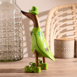 Сувенир «Утка в зеленой одежде с принтом», дерево, 13×9×27 см