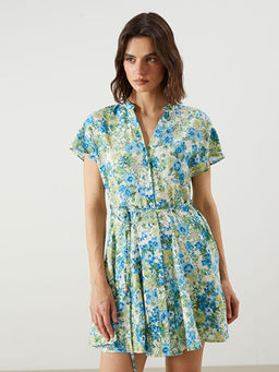 Ka??k Yaka ?i?ekli Pileli Elbise