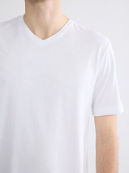 V Yaka Penye Erkek Ti??rt