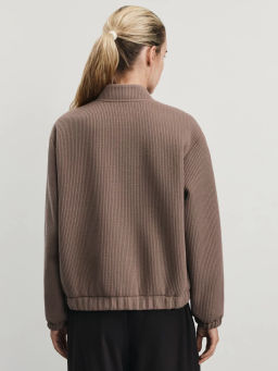 Бомбер из фактурной ткани / Zarina  фото 6