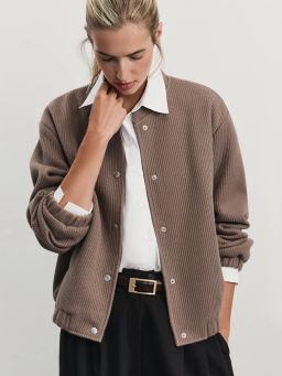 Бомбер из фактурной ткани / Zarina  фото 3