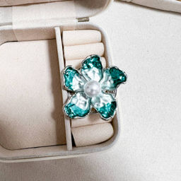 61935350 Брошь на магните