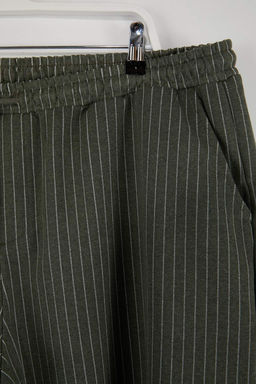 Haki Buyuk Beden Lacivert Regular Rahat Cizgili %100 Pamuk Sort TMNSS23SR00045