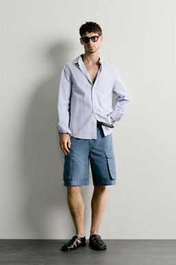 CAMISA REGULAR FIT ESTRUCTURA OXFORD / Azul / Blanco