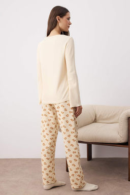 Ekru Ay?c?kl? Yumusak K?sl?k Waffle Orme Pijama Tak?m? THMAW26PT00187 - Trendyolmilla фото 4