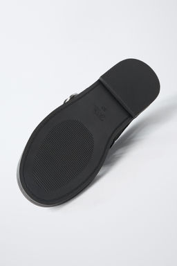 CANGREJERA HEBILLA / Negro - Zara фото 7