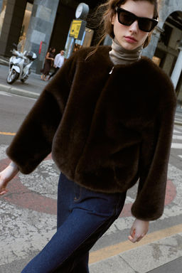FAUX FUR BOMBER JACKET - Zara фото 4