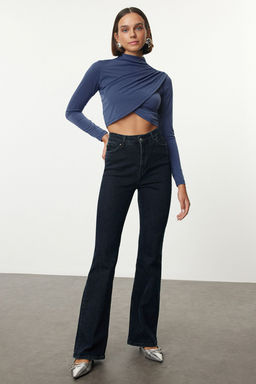 Trendyolmilla Bordo Dik Yaka Drapeli Crop Bluz TWOAW24BZ00164