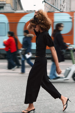 PANTAL?N VOLUMEN / Negro - Zara фото 5