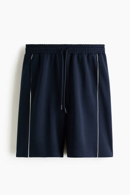 Pantal?n corto de deporte con DryMove Loose Fit