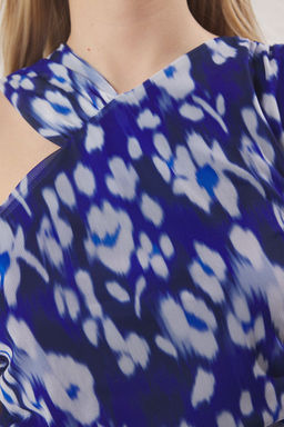 Trendyolmilla Cok Renkli Asimetrik Yaka Fitted/Vucuda Oturan Esnek Orme Bluz TWOSS25BZ00017  фото 8