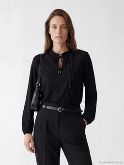 F?rf?rl? Ba?lamal? Yaka Ta?l? Bluz