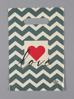 Цена за 100 шт. Пакет подарочный Влюбленность  30 х 20 см 30 мкм