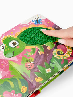 Книга детская тактильная «Зоопарк. Потрогай меня!», 12 стр., 7 вставок