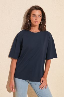 Lacivert %100 Pamuk S?rt Nak?sl? Relaxed/Genis Rahat Kesim Bisiklet Yaka Orme T-Shirt TWOSS20TS0121