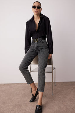 Siyah Yuksek Bel Mom Jeans TWOSS23JE00067 - Trendyolmilla фото 2