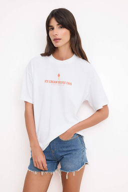Ekru Bask?l? Oversize/Genis Kal?p Dusuk Kol K?sa Kollu %100 Pamuk Orme T-Shirt TWOSS26TS00156