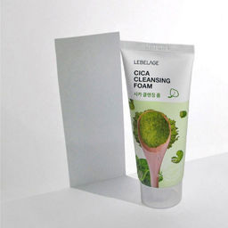 Lebelage Пенка для умывания с экстрактом центеллы / Cica Cleansing Foam, 100 мл